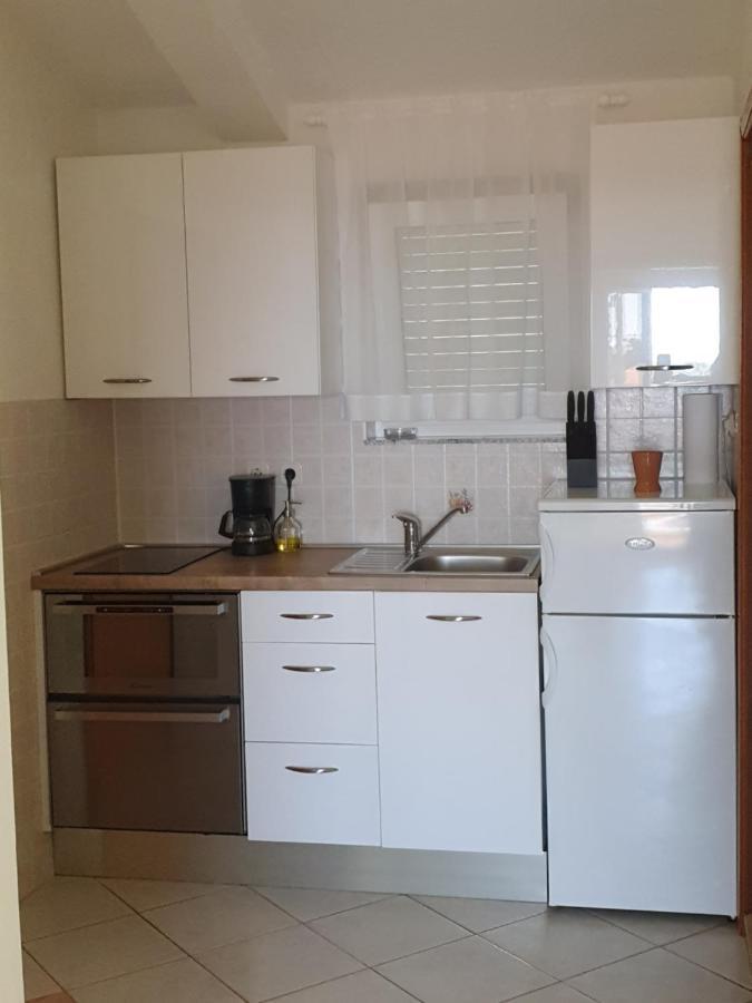 Adria Arba Apartment *